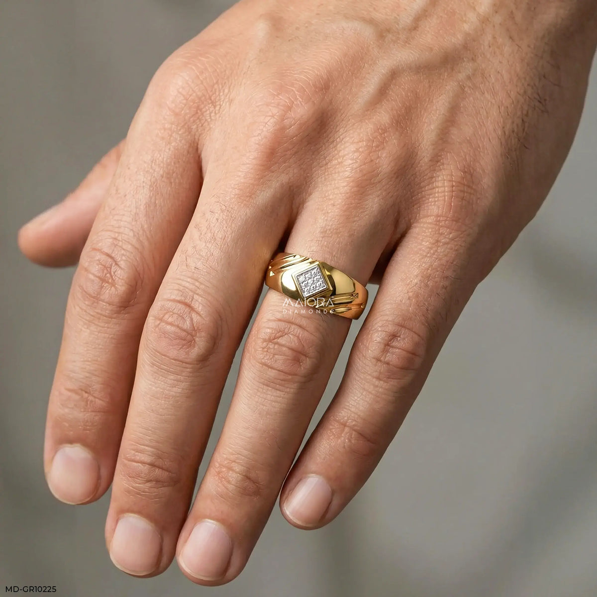 Internal Spark Mens Diamond Ring