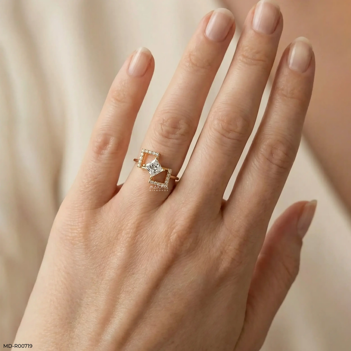 Kylo Frame Solitaire Diamond Ring