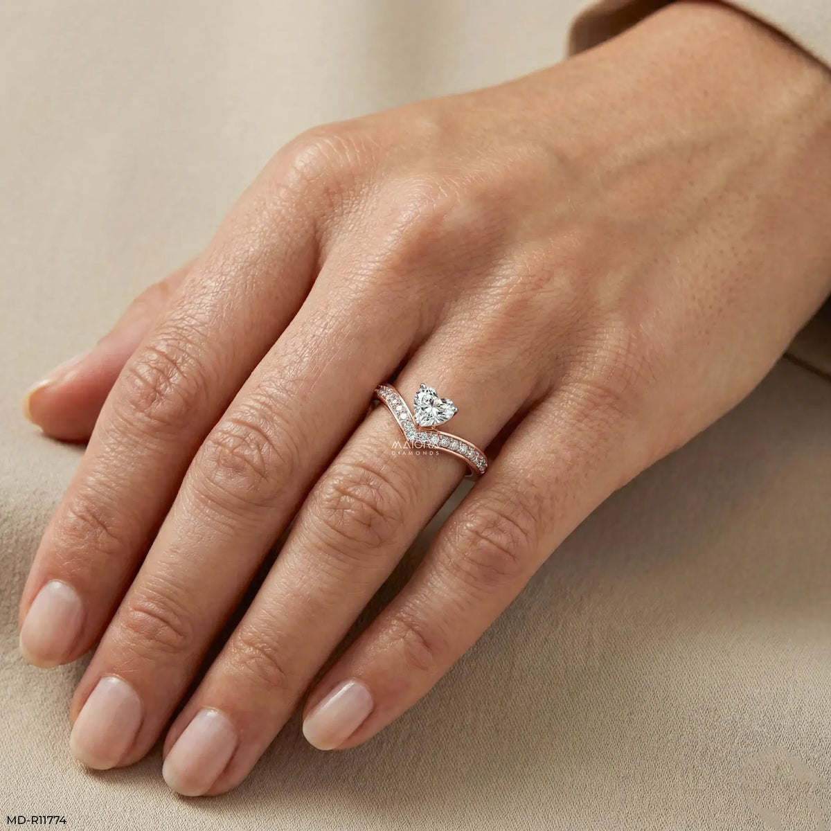 Love's Direction Vanki Diamond Ring