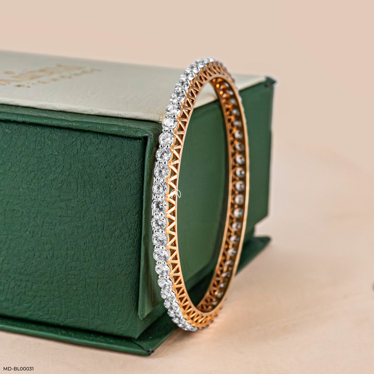 20 Cent Solitaire Single Line Aura Bangle