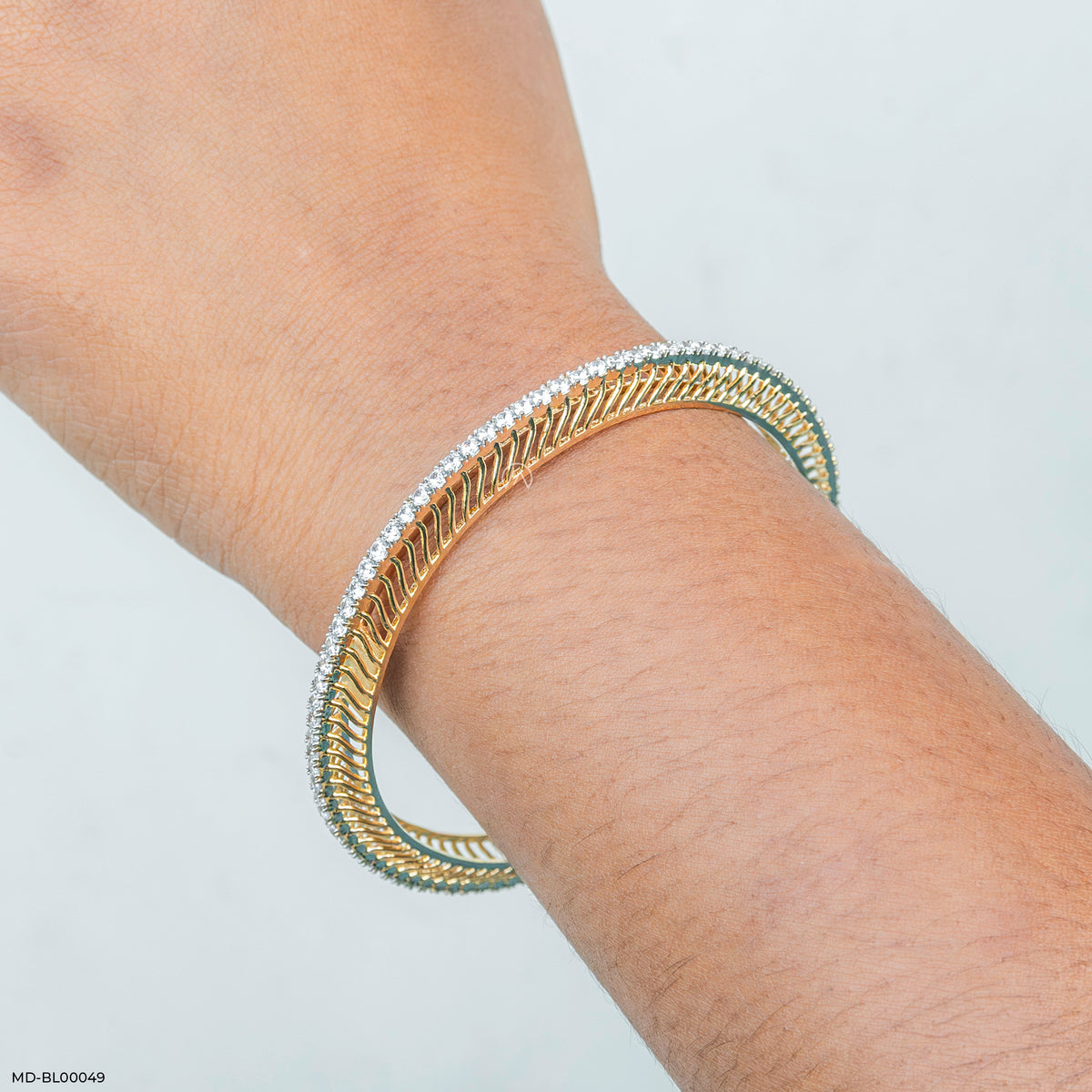 4 Cent Single Line Glistan Diamond Bangle