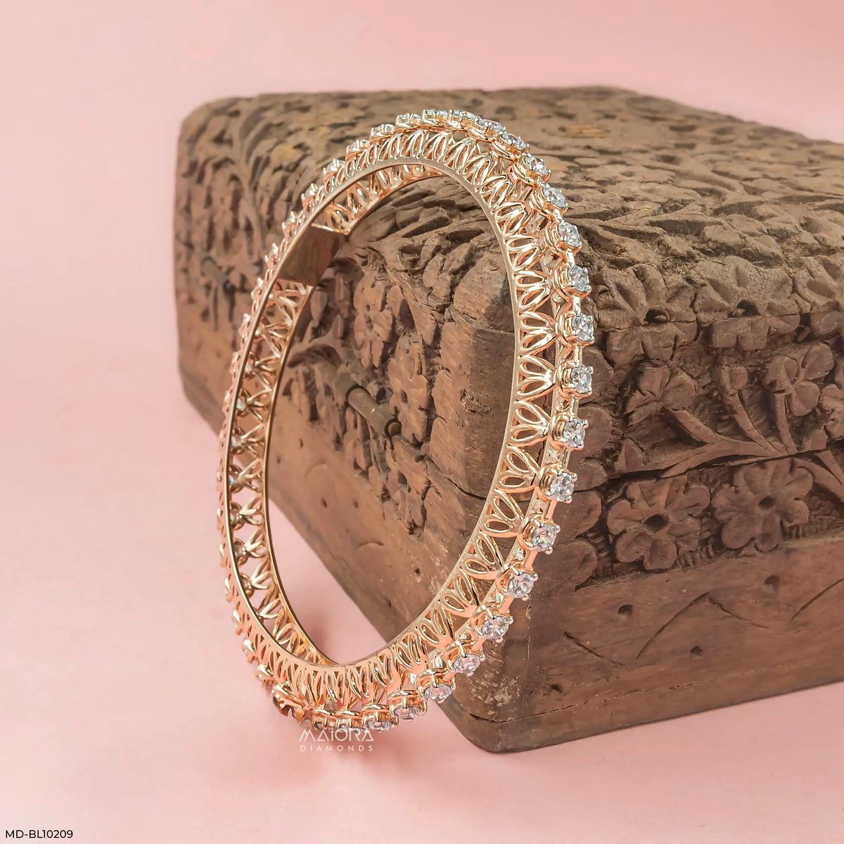 Stellar Dome Lattice Diamond Bangle