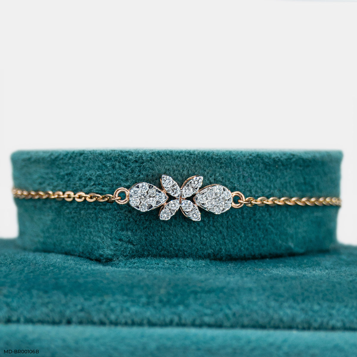 0.35 Carat Fragrant Flower Lab Diamond Bracelet