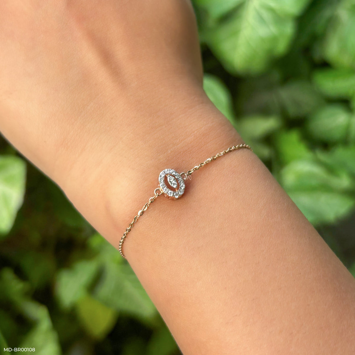 0.15 Carat Subtle Contour Lab Diamond Bracelet