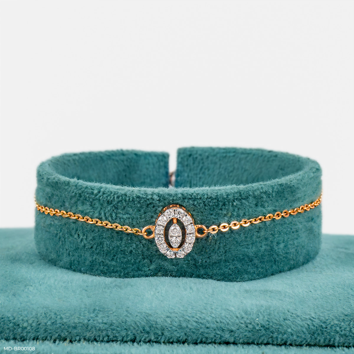0.15 Carat Subtle Contour Lab Diamond Bracelet