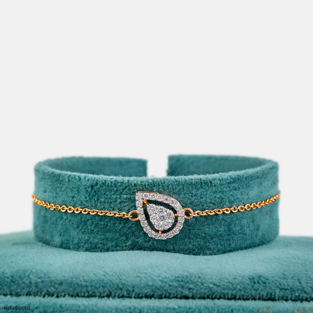 0.30 Carat Sleek Statement Lab Diamond Bracelet