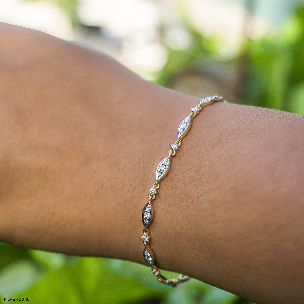 Prong Setting Diamond Bracelets