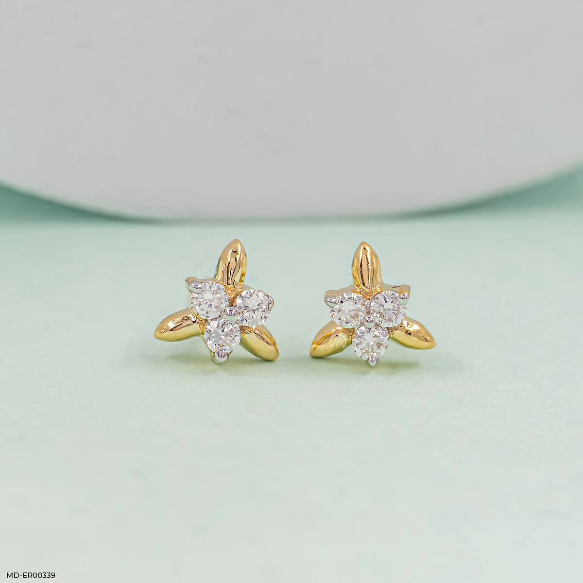 0.15 Carat Glimmering Clover Lab Diamond Studs