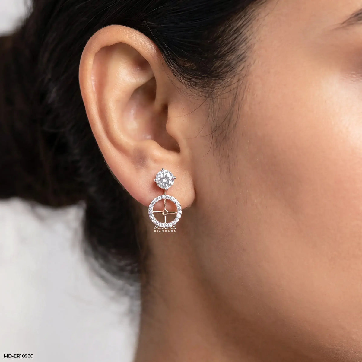 Classic Round Solitaire Diamond Studs Earrings