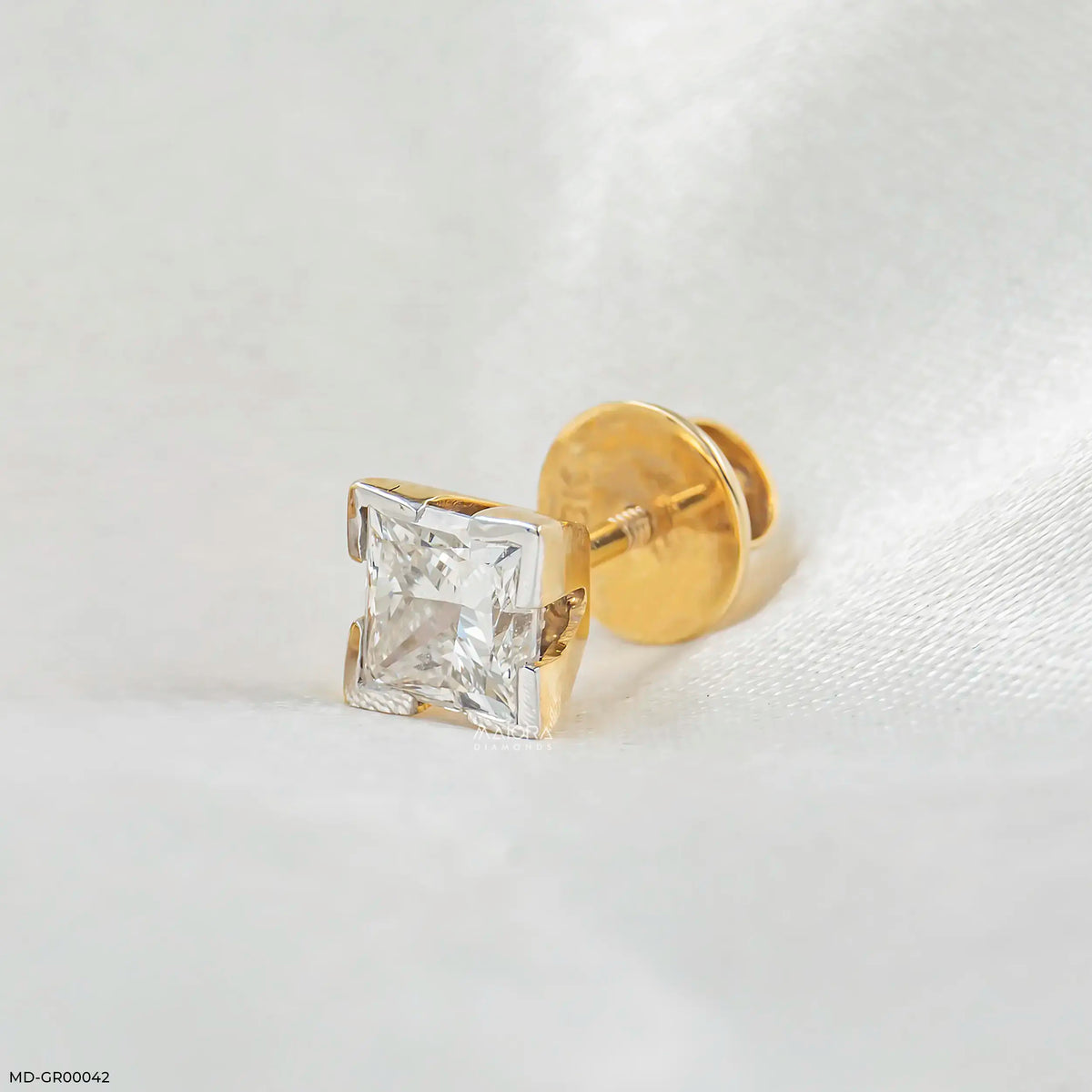 0.5 Carat Dazzling Princess Solitaire Mens Stud Earring
