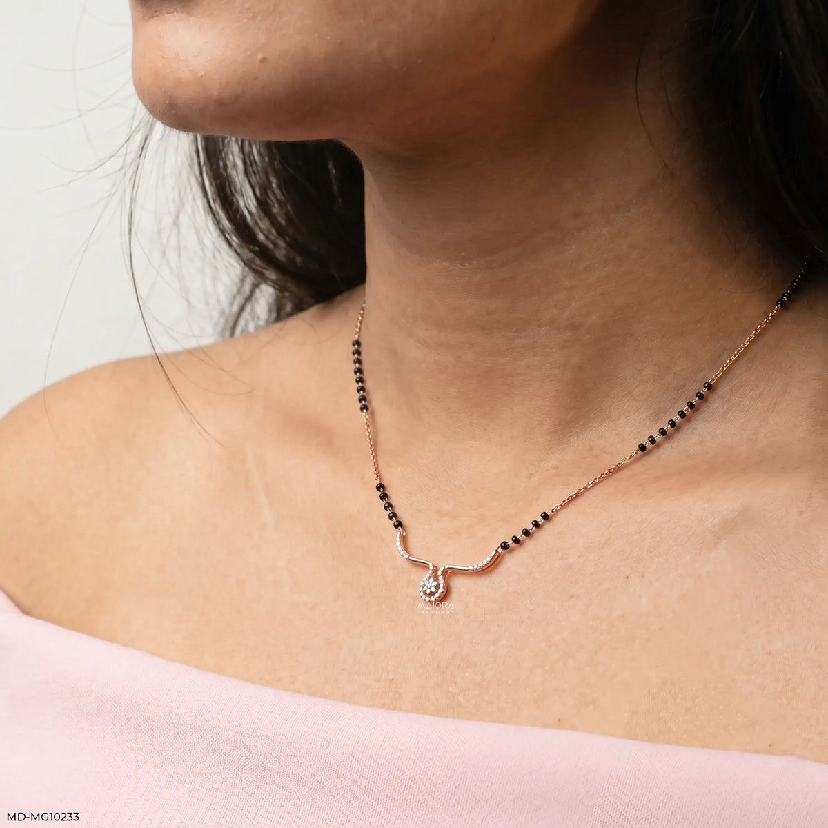 Graceful Twirl Halo Diamond Mangalsutra