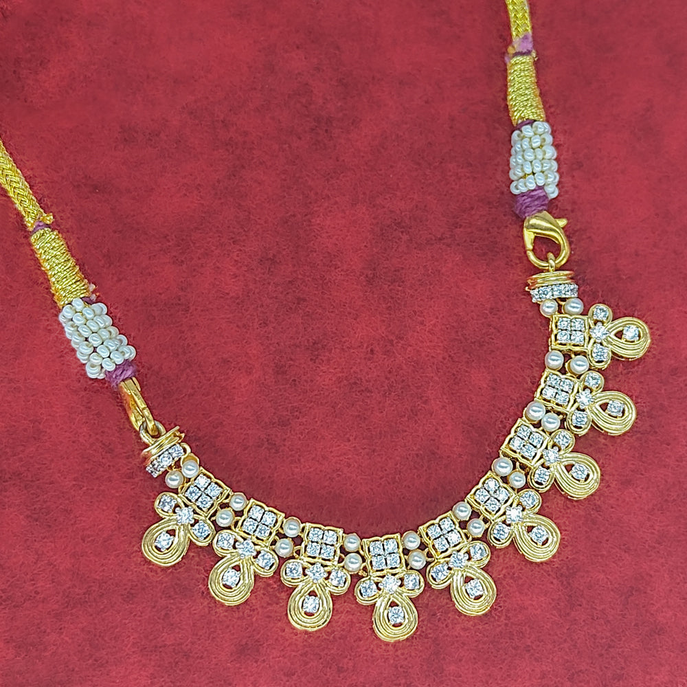 Twinkling Pearl And Diamond Necklace