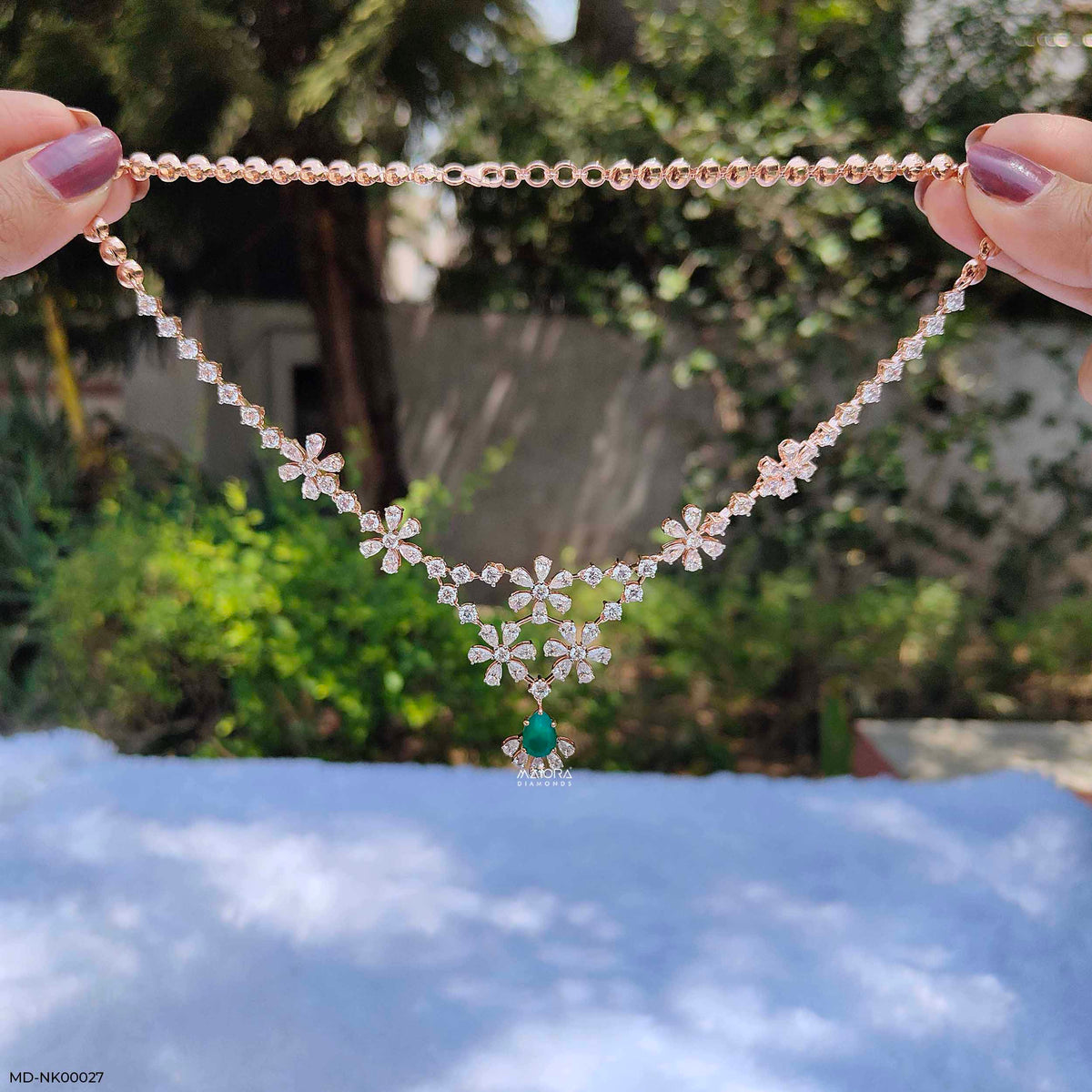 Beloved Daisy Diamond Necklaces