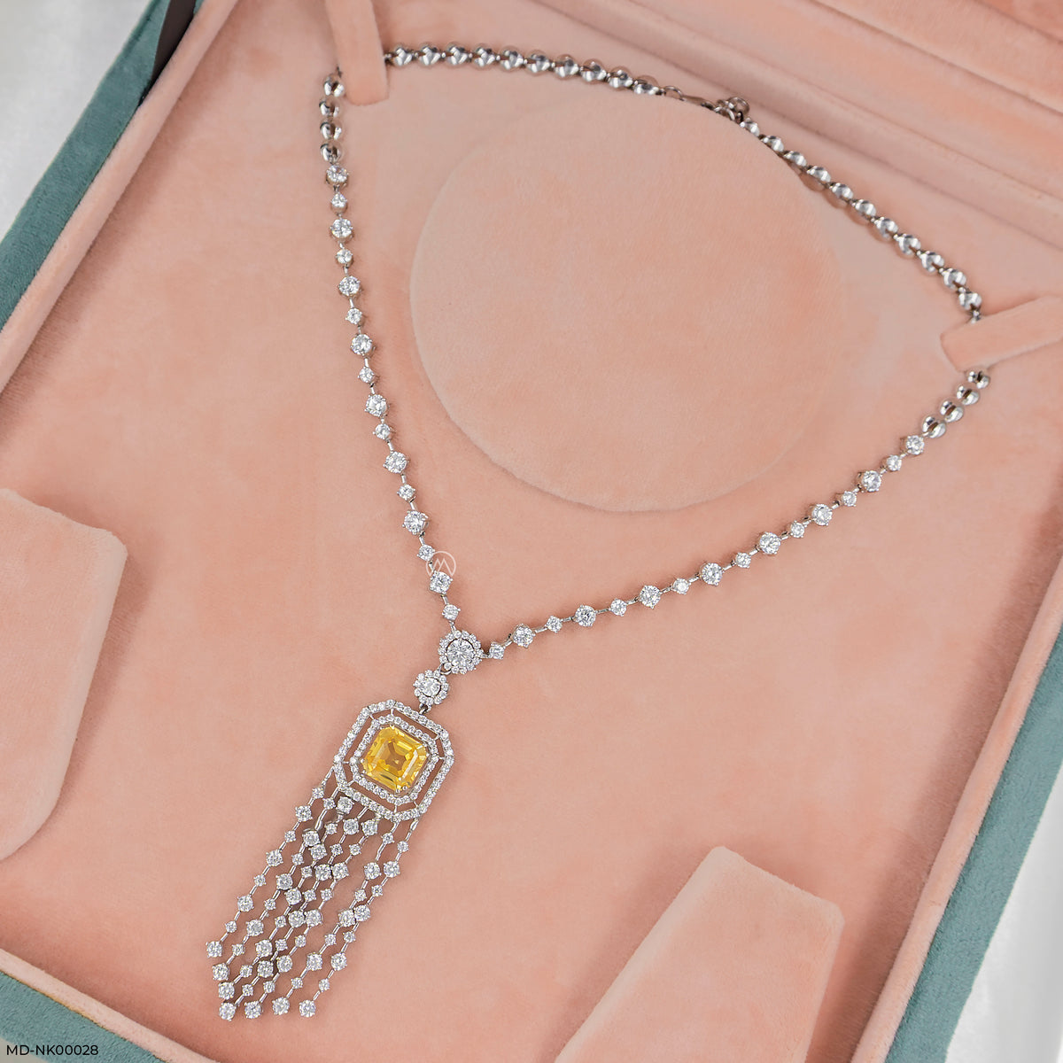 Glam up Diamond Necklaces