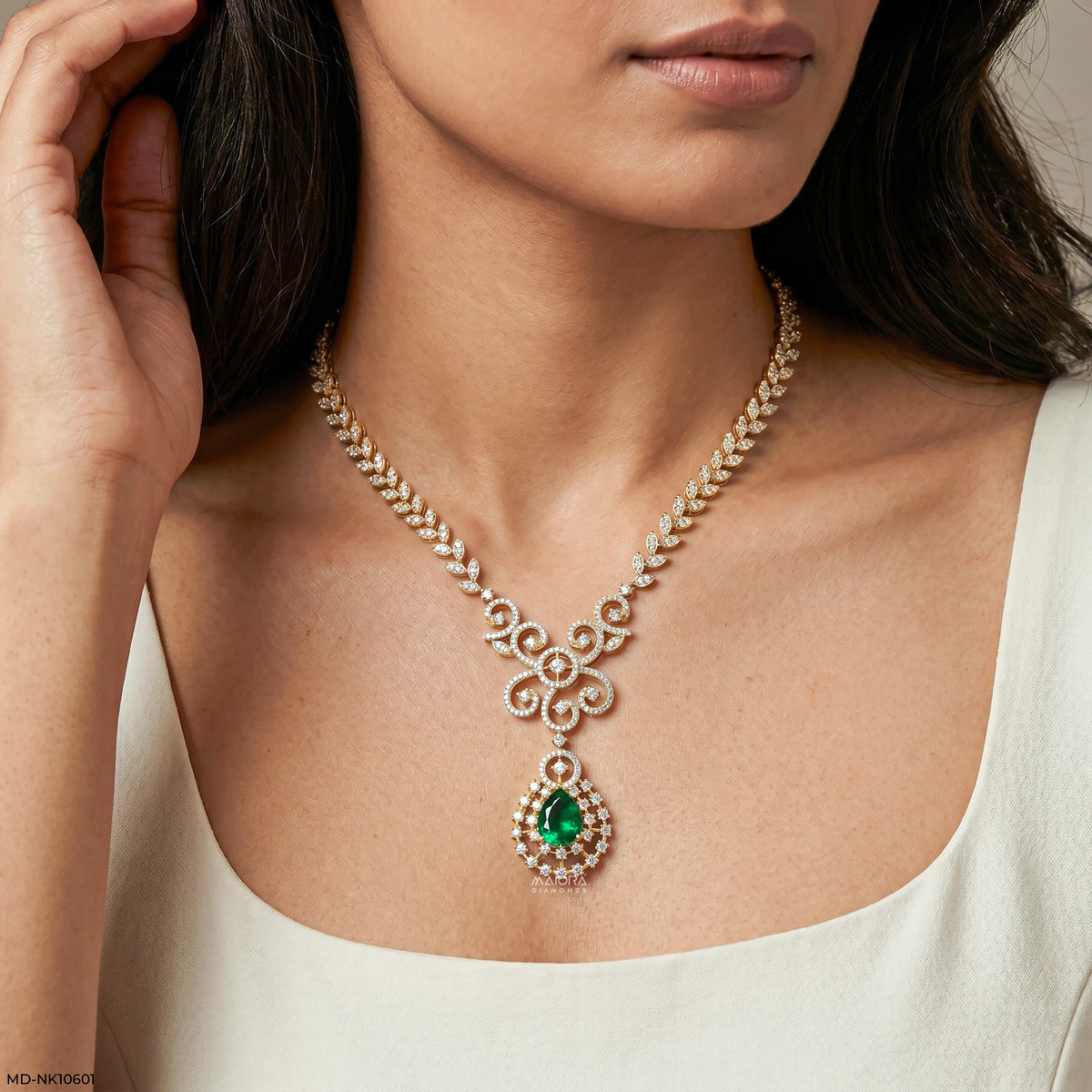 Heritage Emerald Shine Diamond Necklace