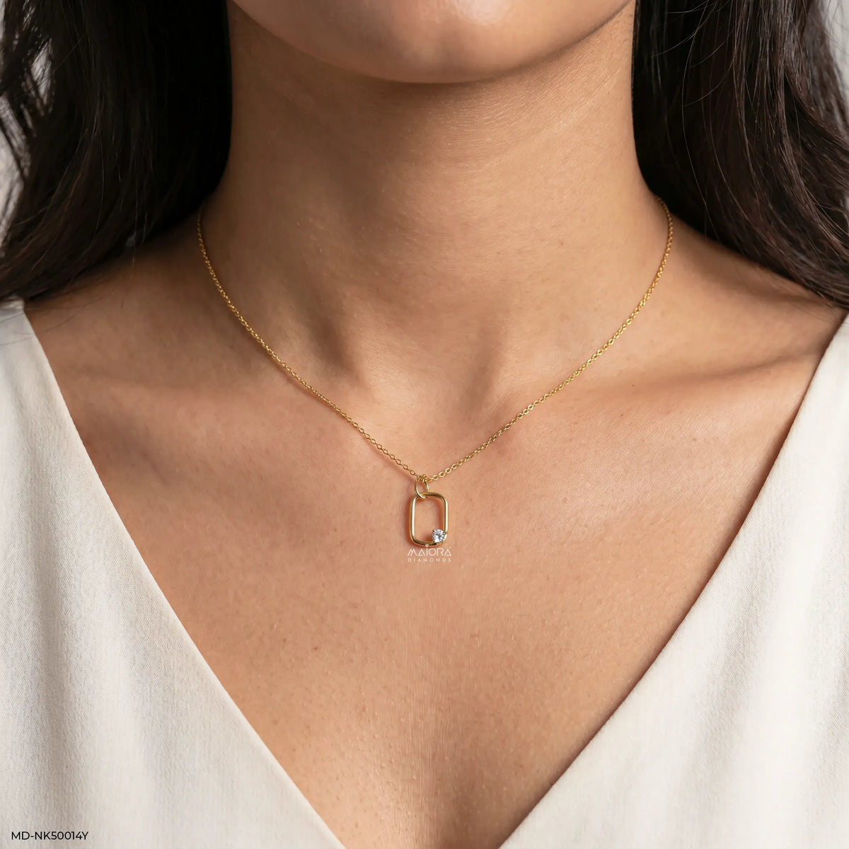 Rectangle Silhouette Round Diamond Necklace
