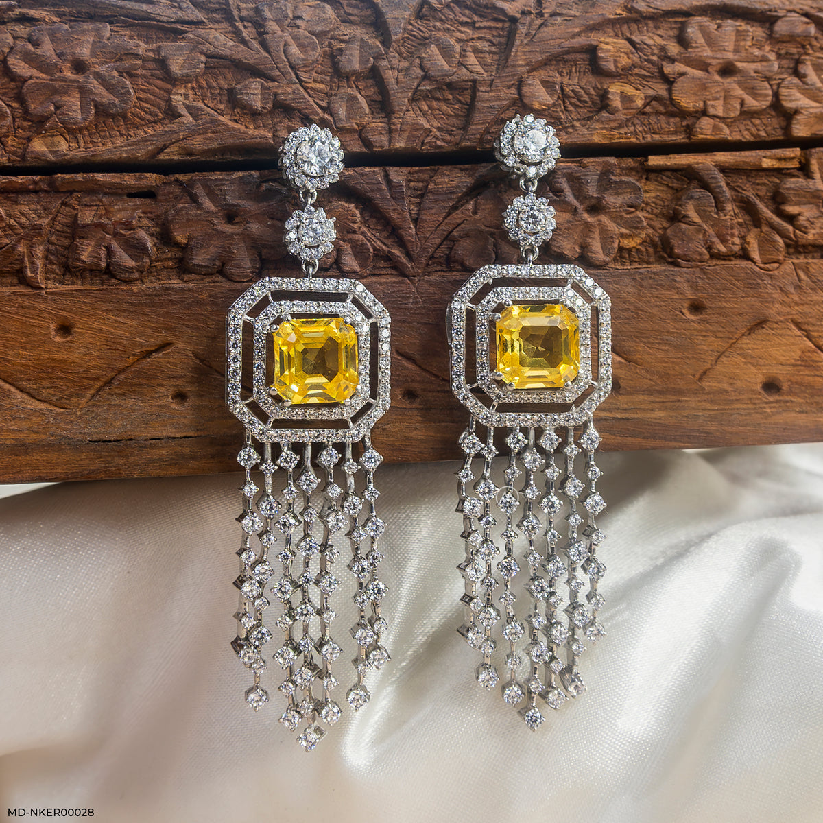 Sunlight Tassel Diamond Earrings