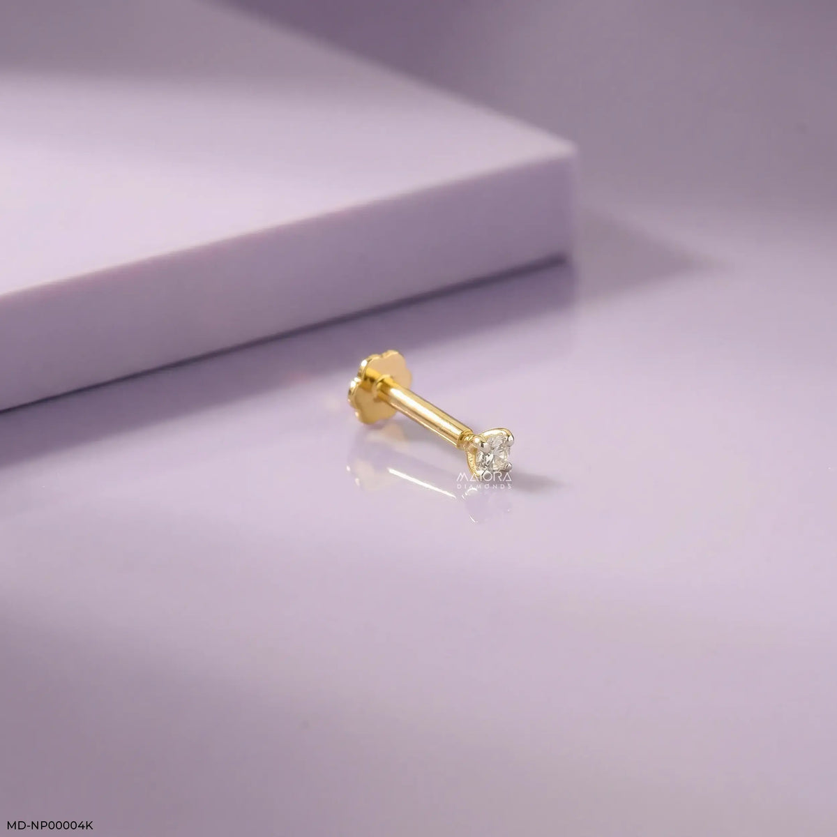 Dainty Glow Nose Pin