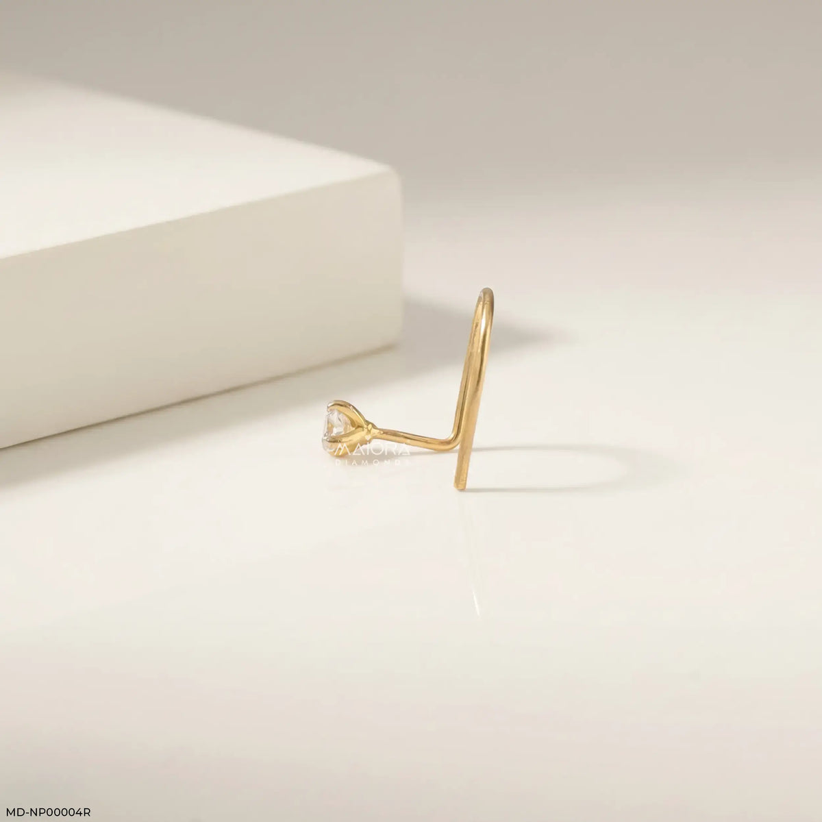 0.11 Carat Sparkling Solitaire Nose Pin