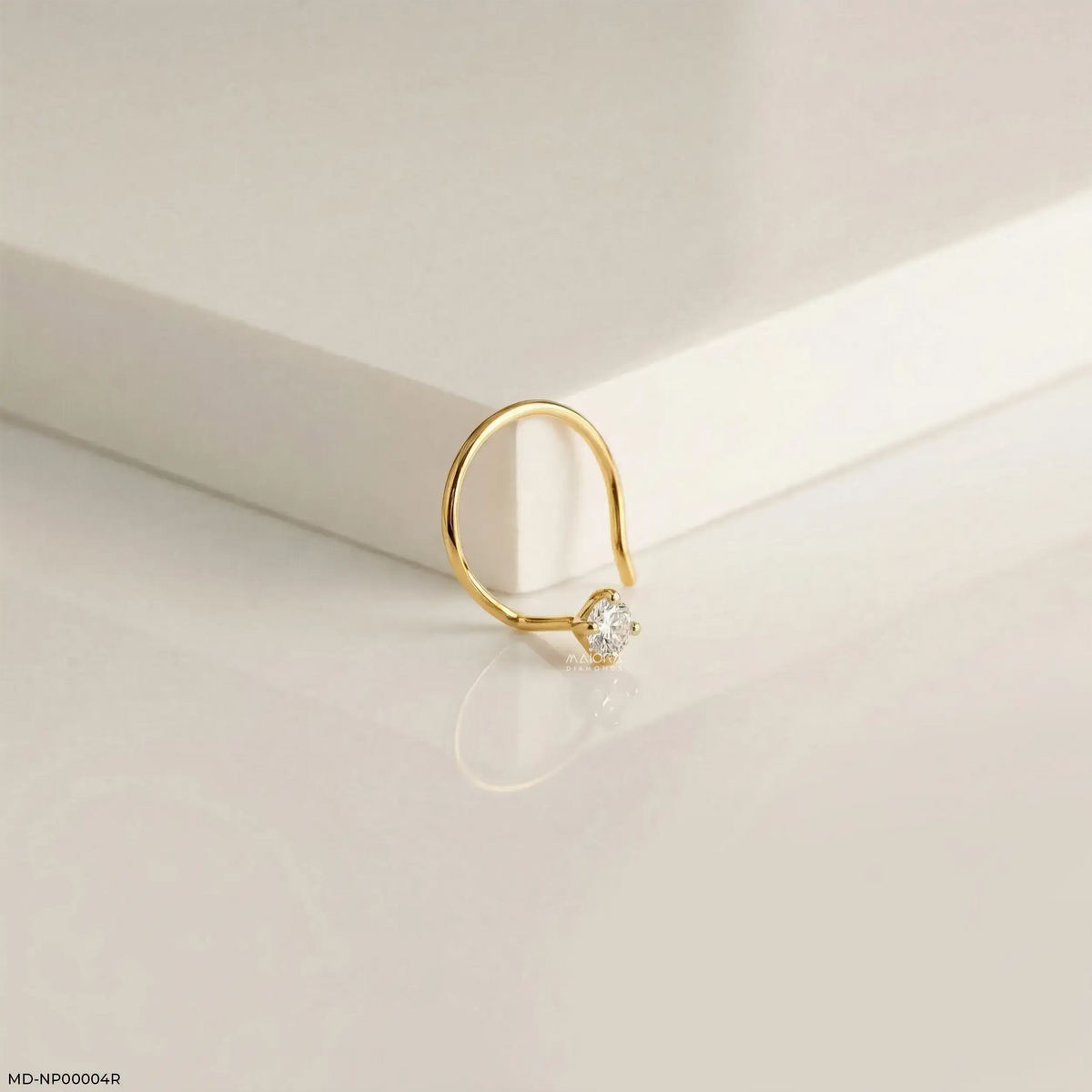 0.040 Cent Solitaire Diamond Nose Pin