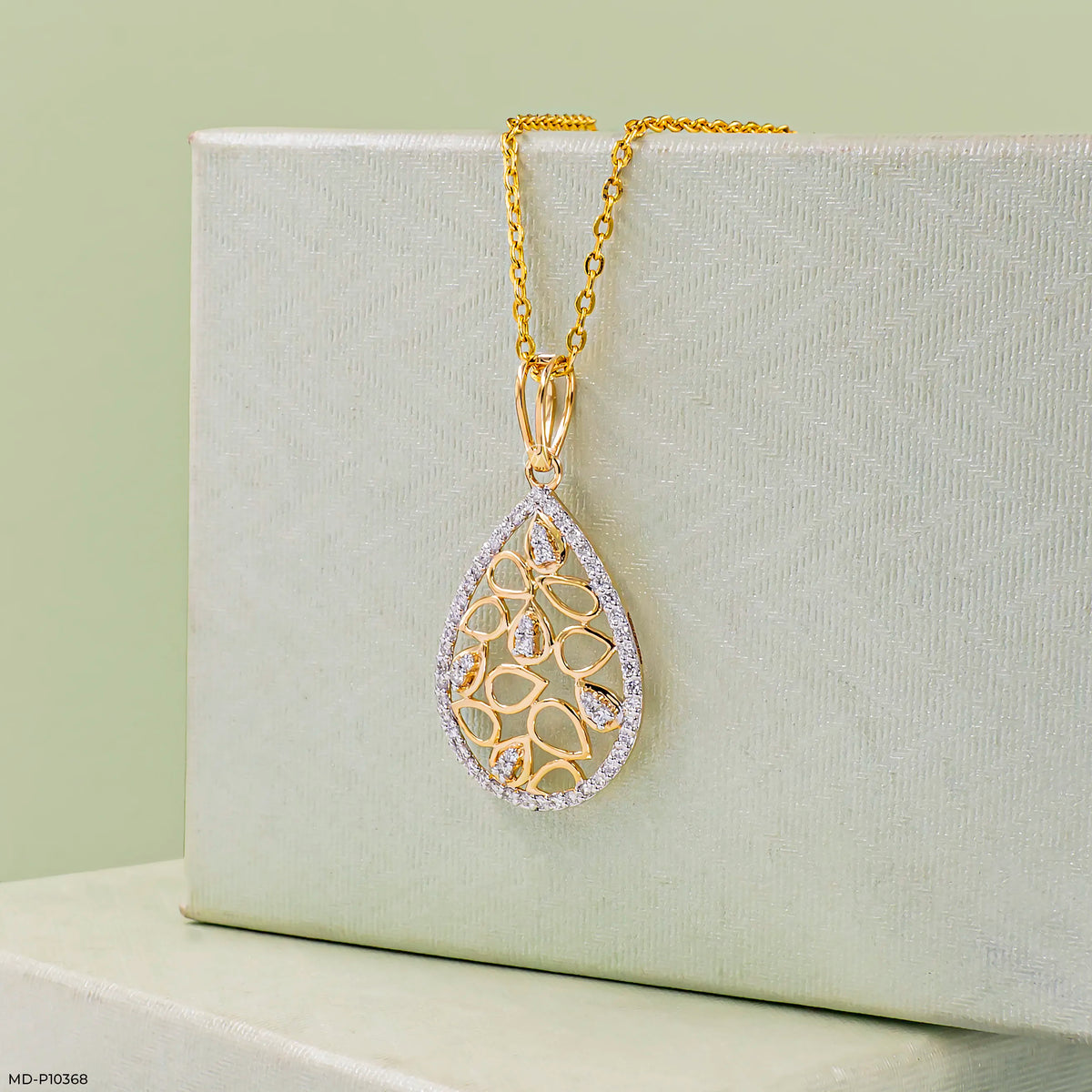 0.5 Carat Round Diamond Pendant