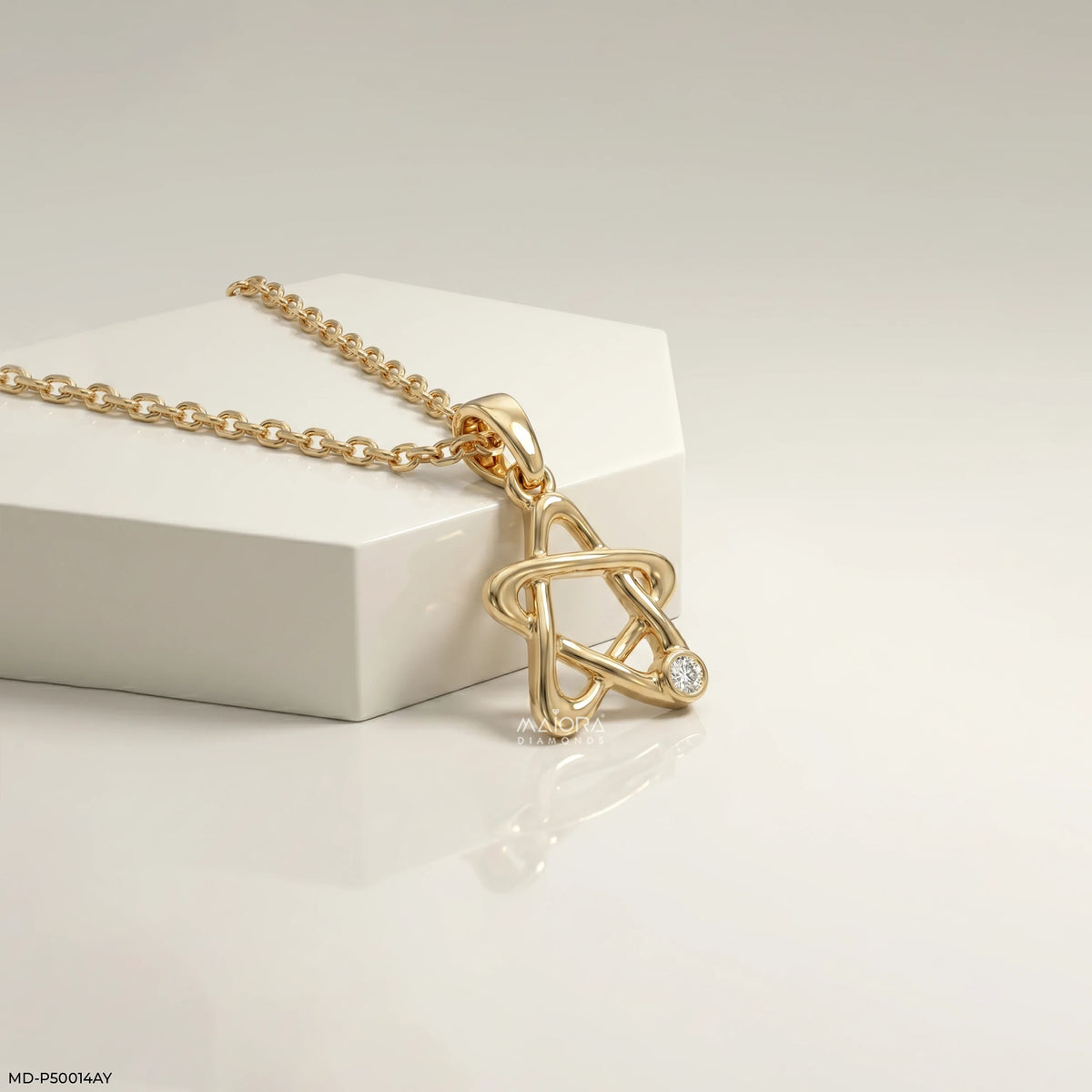 Wonder Star Round Diamond Pendant