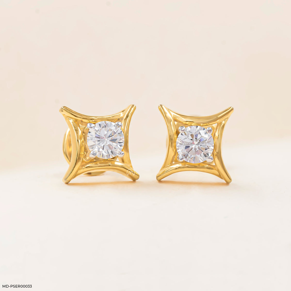 0.35 Carat Golden Axis Earrings