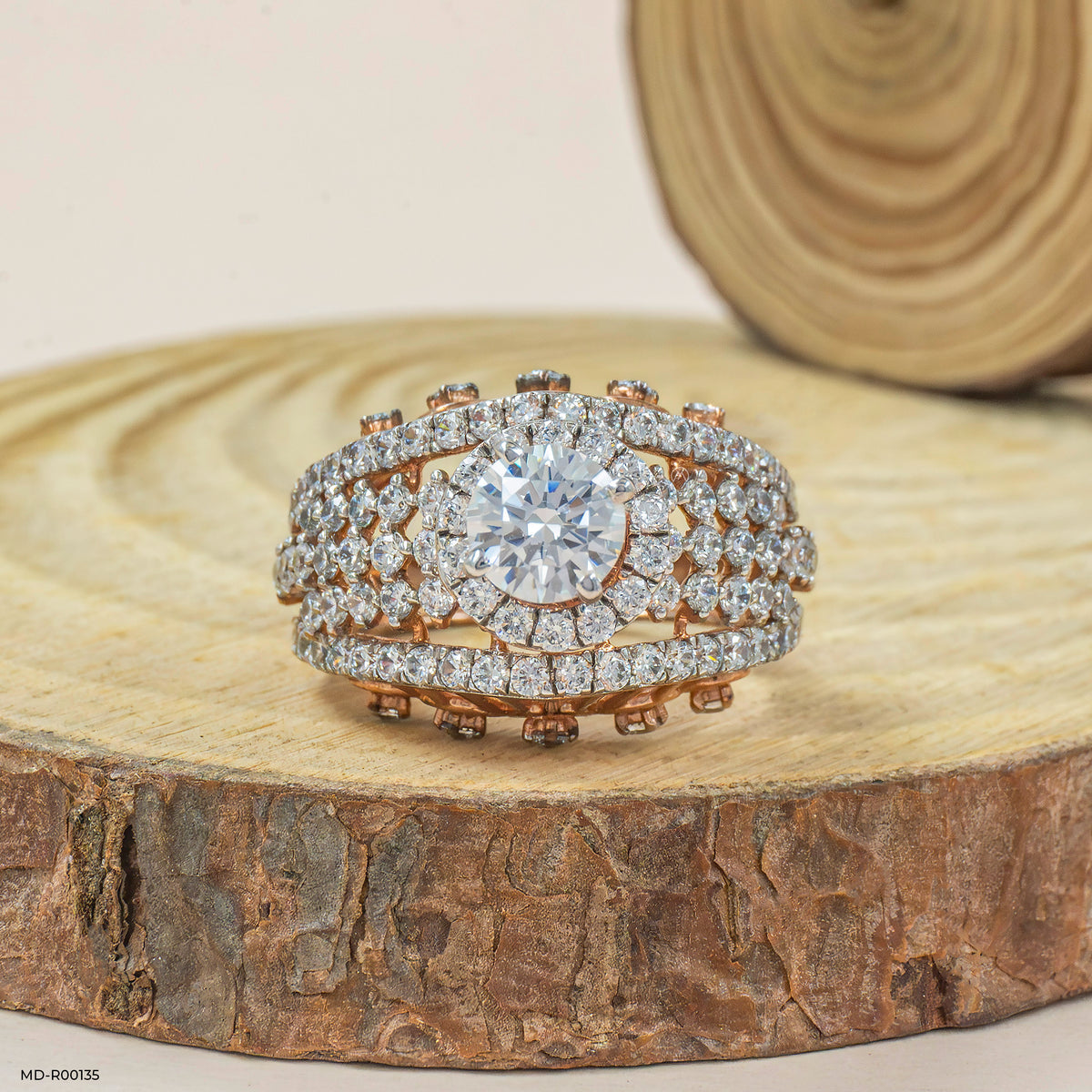 1 Carat Round Pretty Diamond Ring