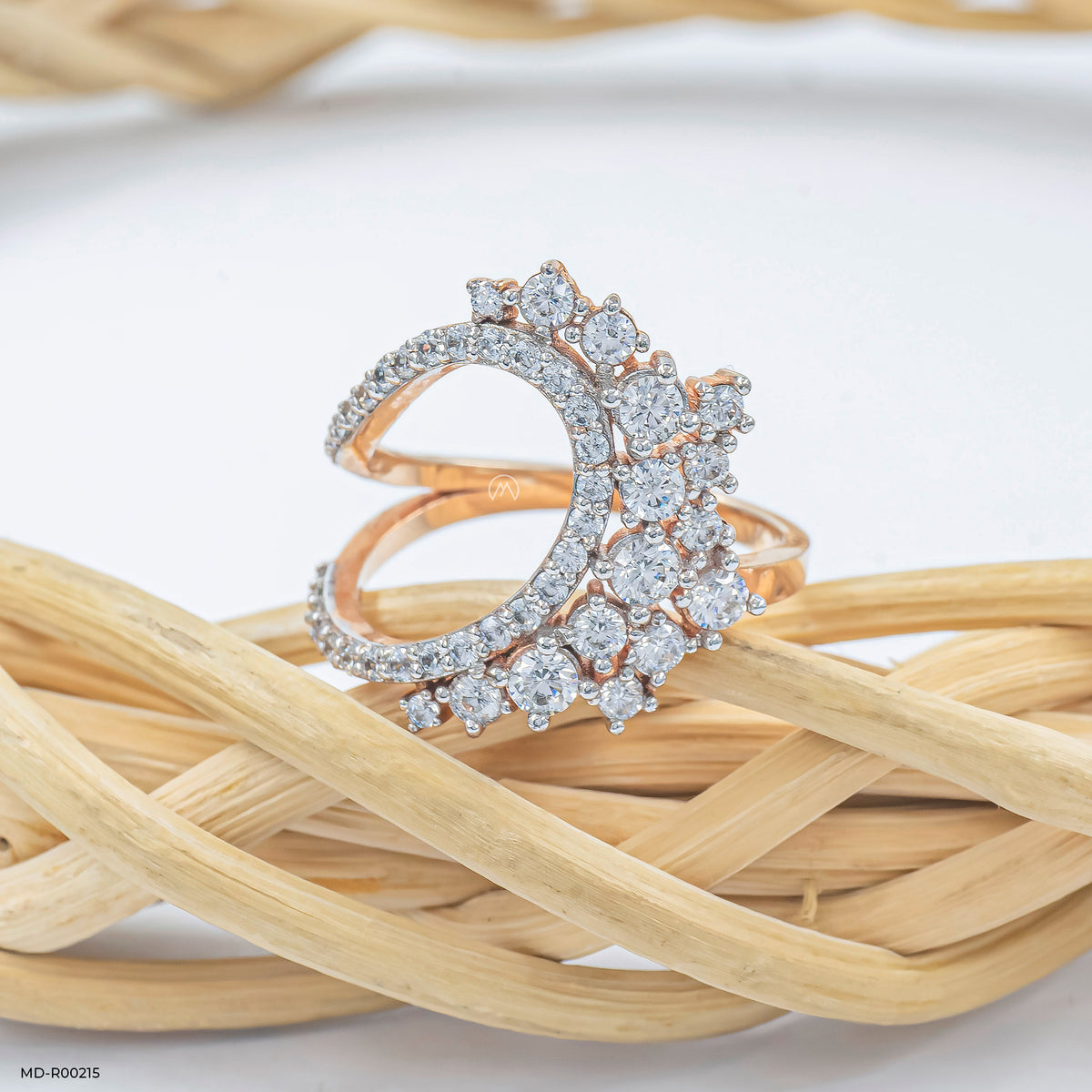 Crescent Cluster Ring