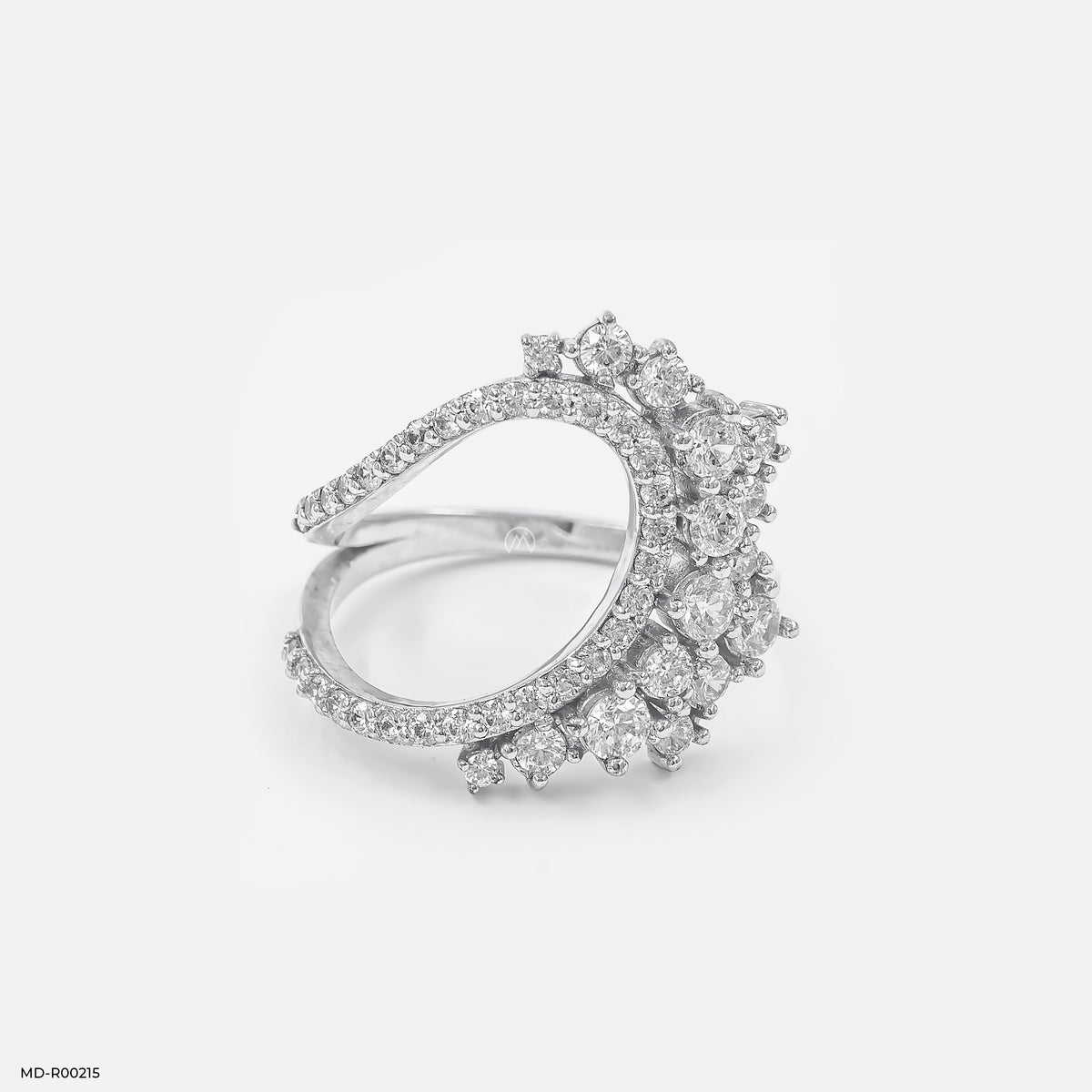 Crescent Cluster Ring