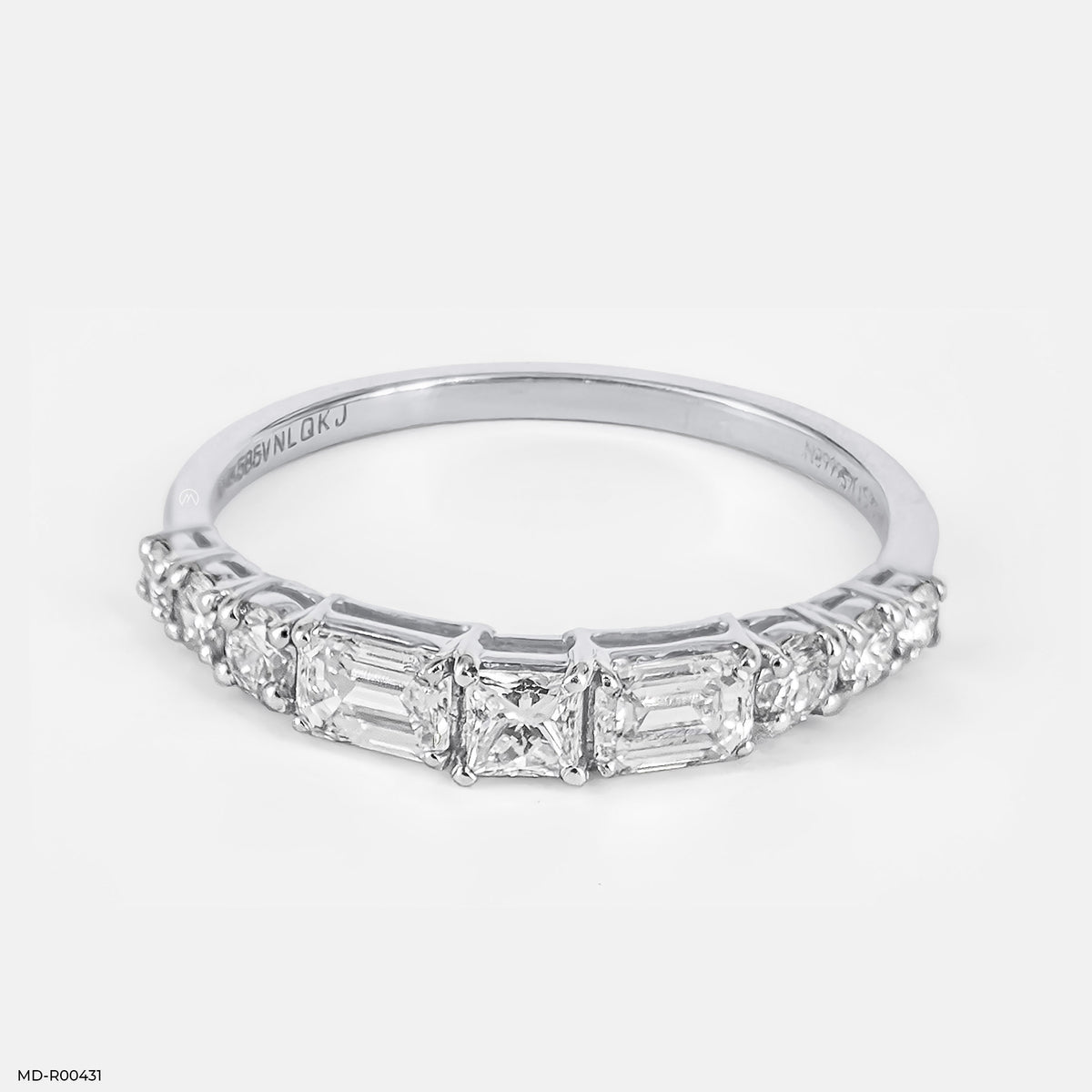 Swirling Lines Diamond Rings