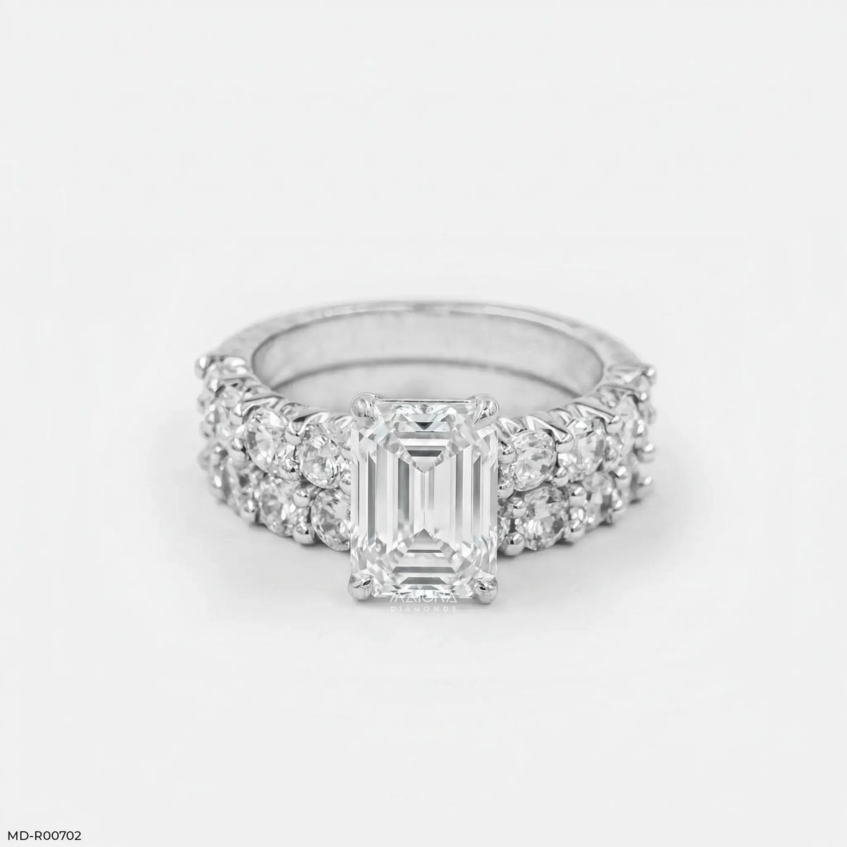 Aarya Solitaire Emerald Diamond Ring