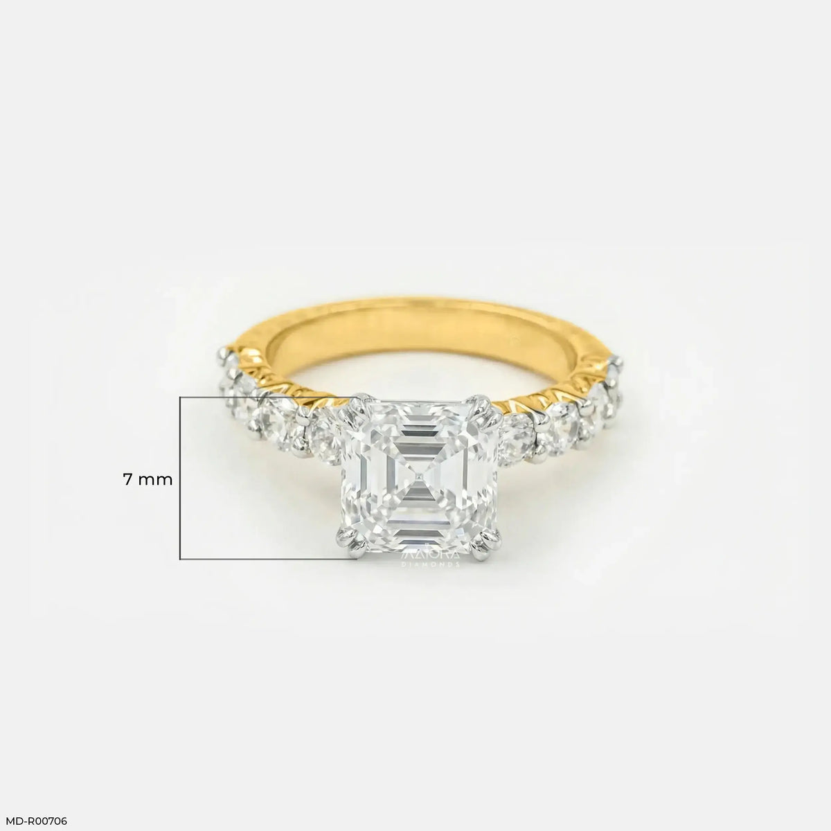 Flashy Solitaire Diamond Ring