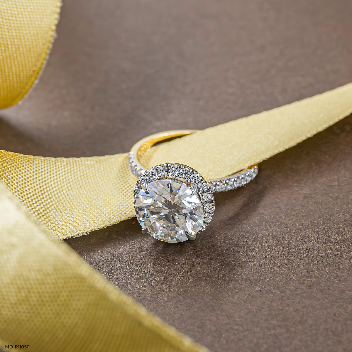 The Stella Halo Ring