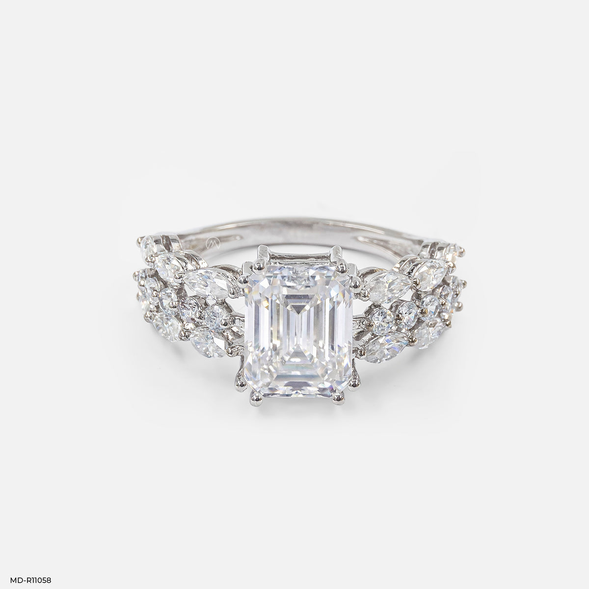 Regal Emerald Solitaire Diamond Ring
