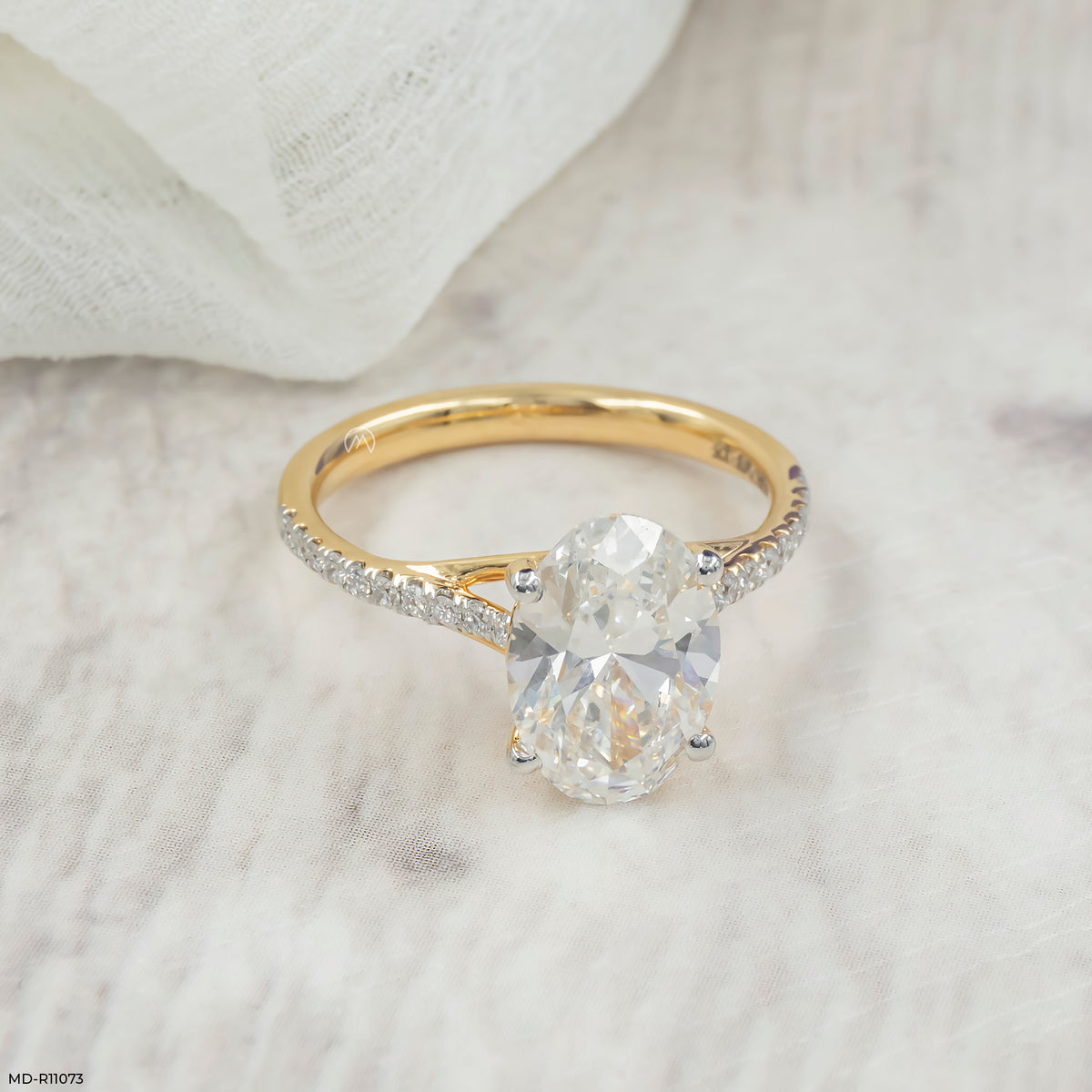 Luminous Oval Path Ring