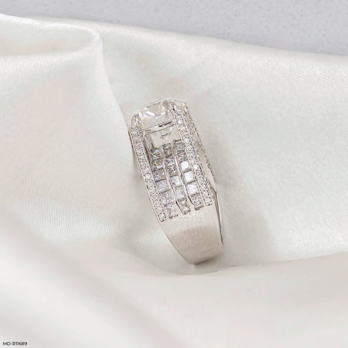 Velora Solitire Diamond Band Ring