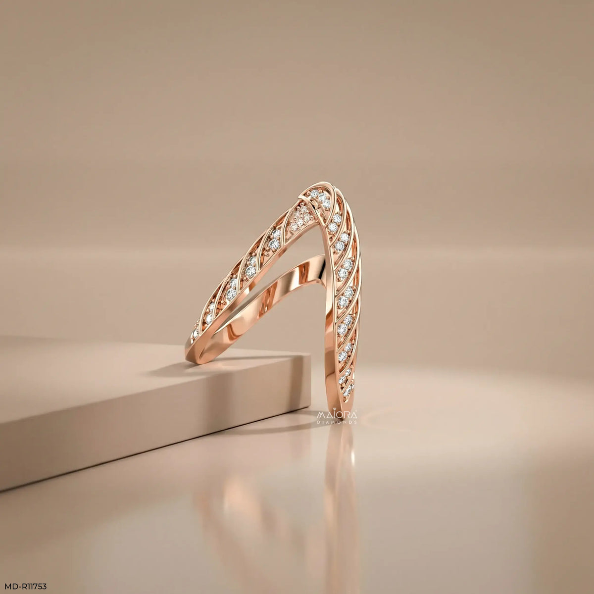 Crossover Cells Pave Vanki Diamond Ring