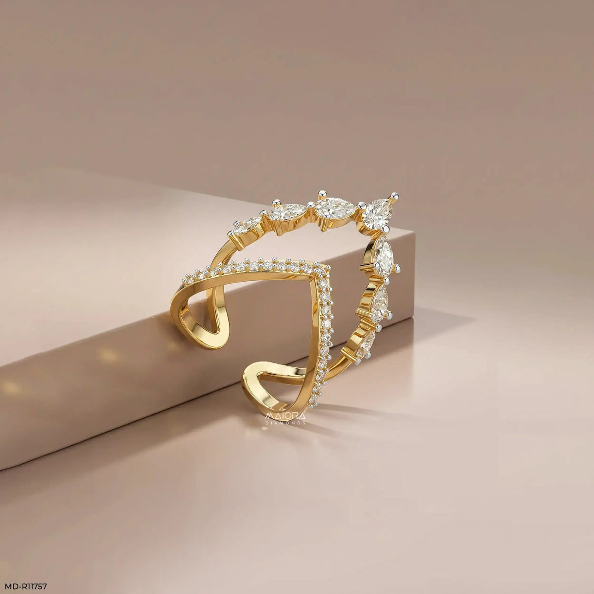 Divergent Liner Vanki Diamond Ring