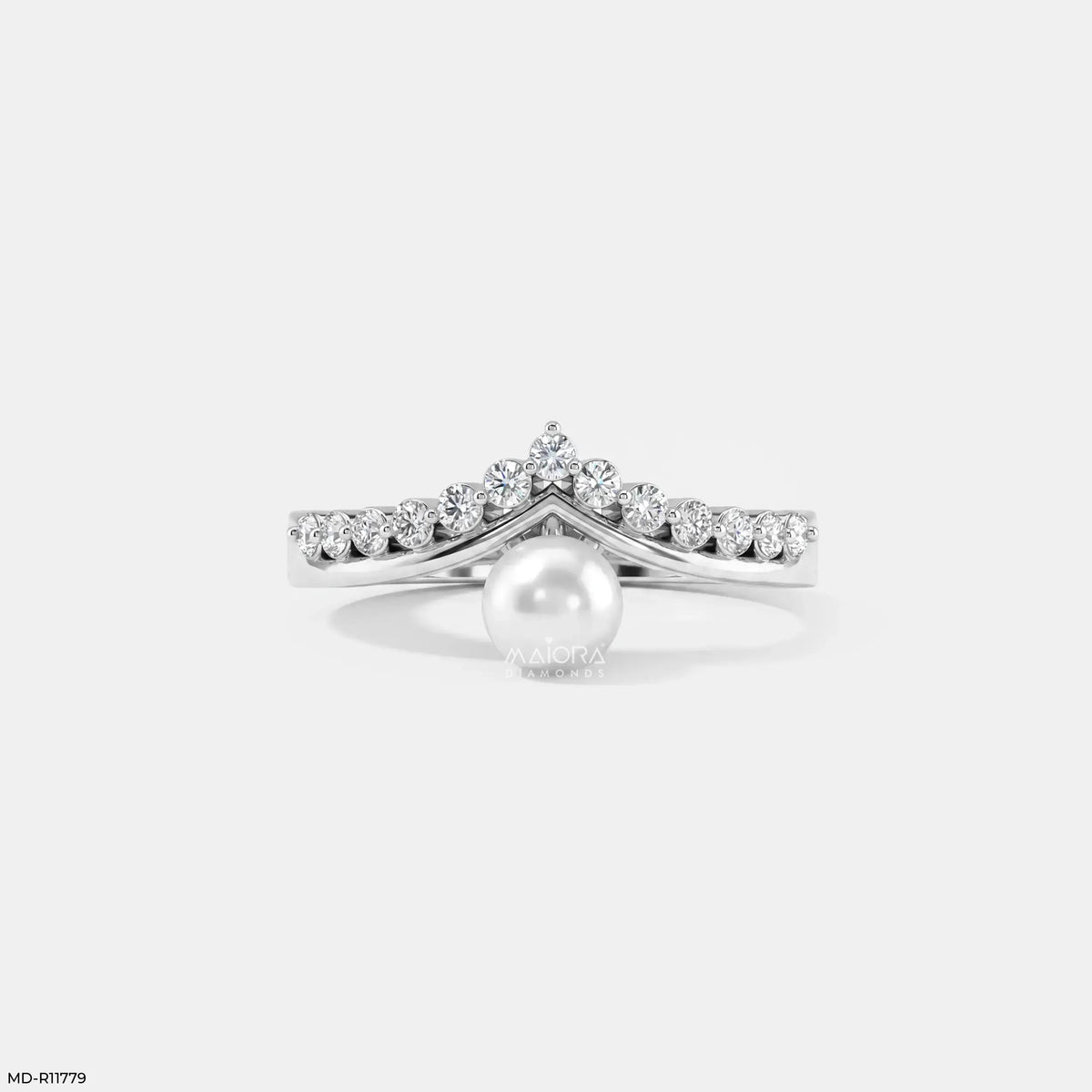 Moonlit Pearl Vanki Diamond Ring