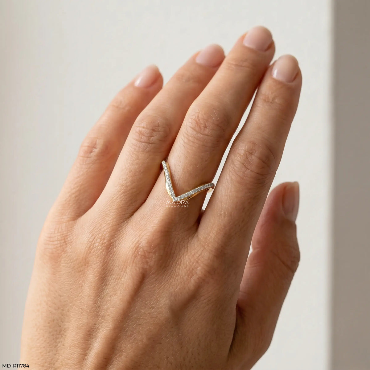 Apex Liner Vanki Diamond Ring