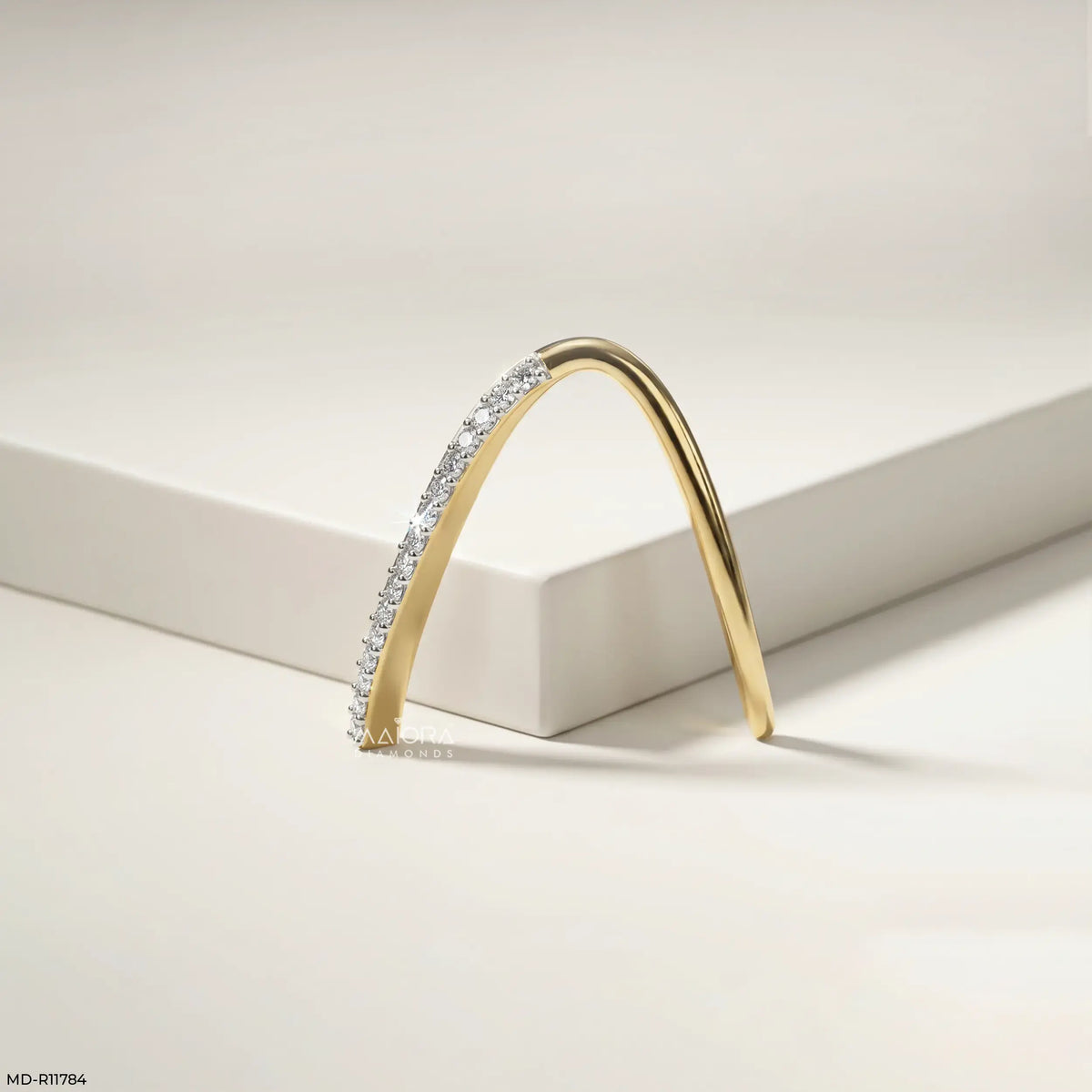 Apex Liner Vanki Diamond Ring