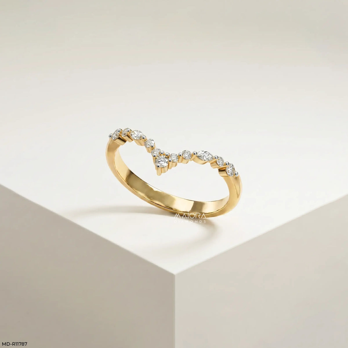 Ethereal Vine Vanki Diamond Ring