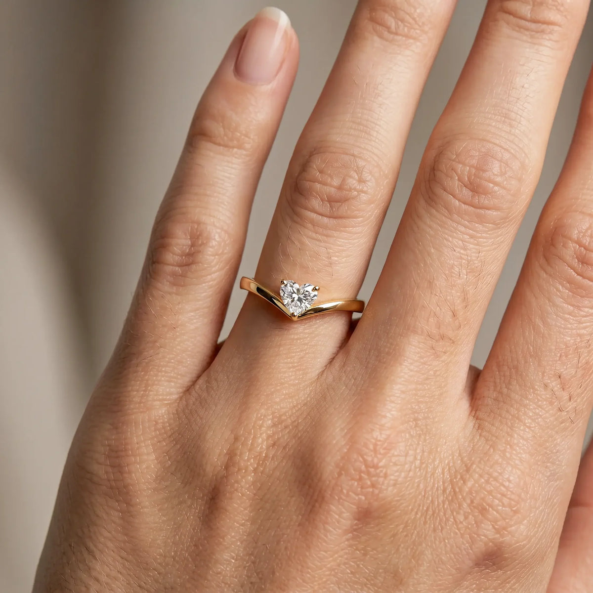 V liner Solitaire Heart Vanki Diamond Ring