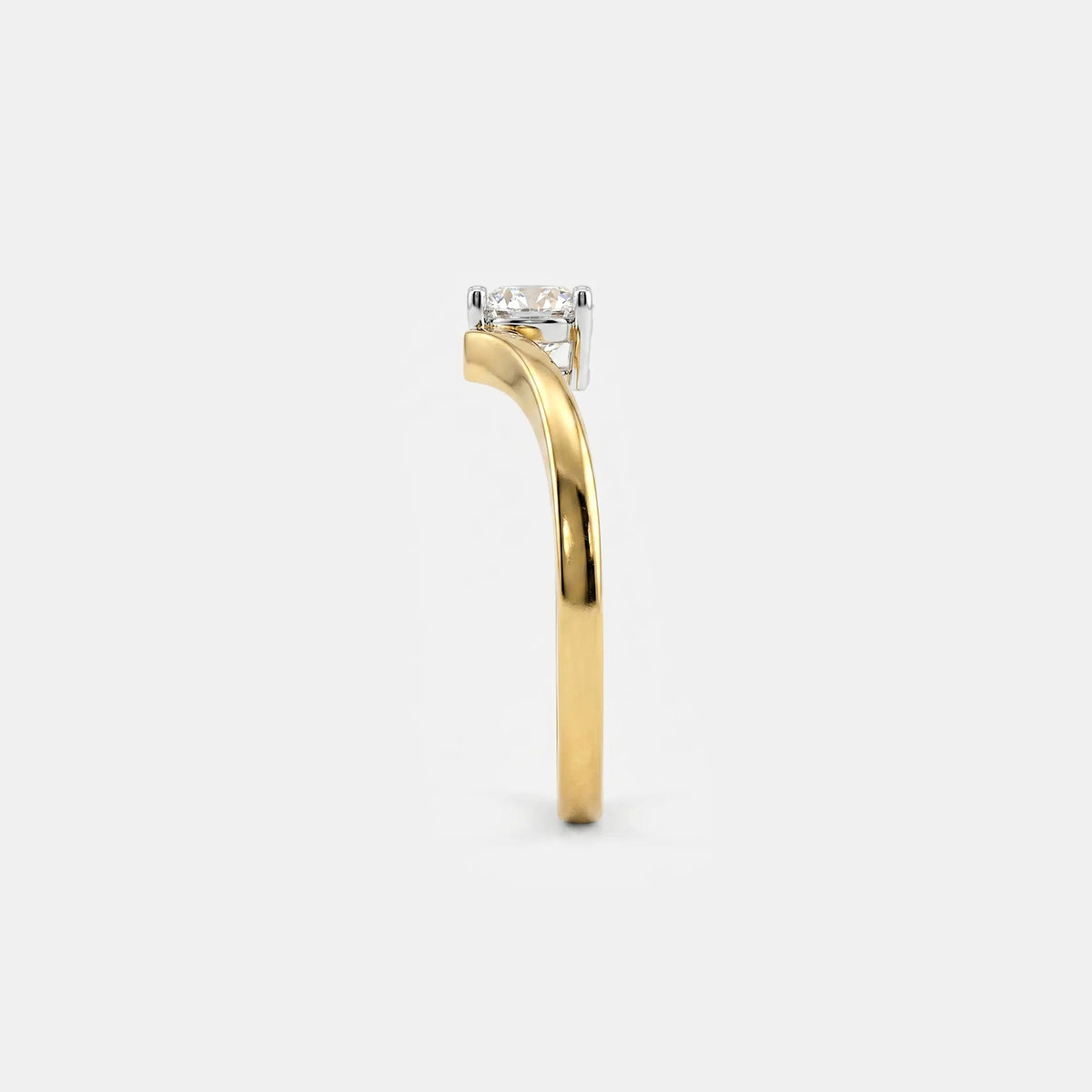 V liner Solitaire Heart Vanki Diamond Ring