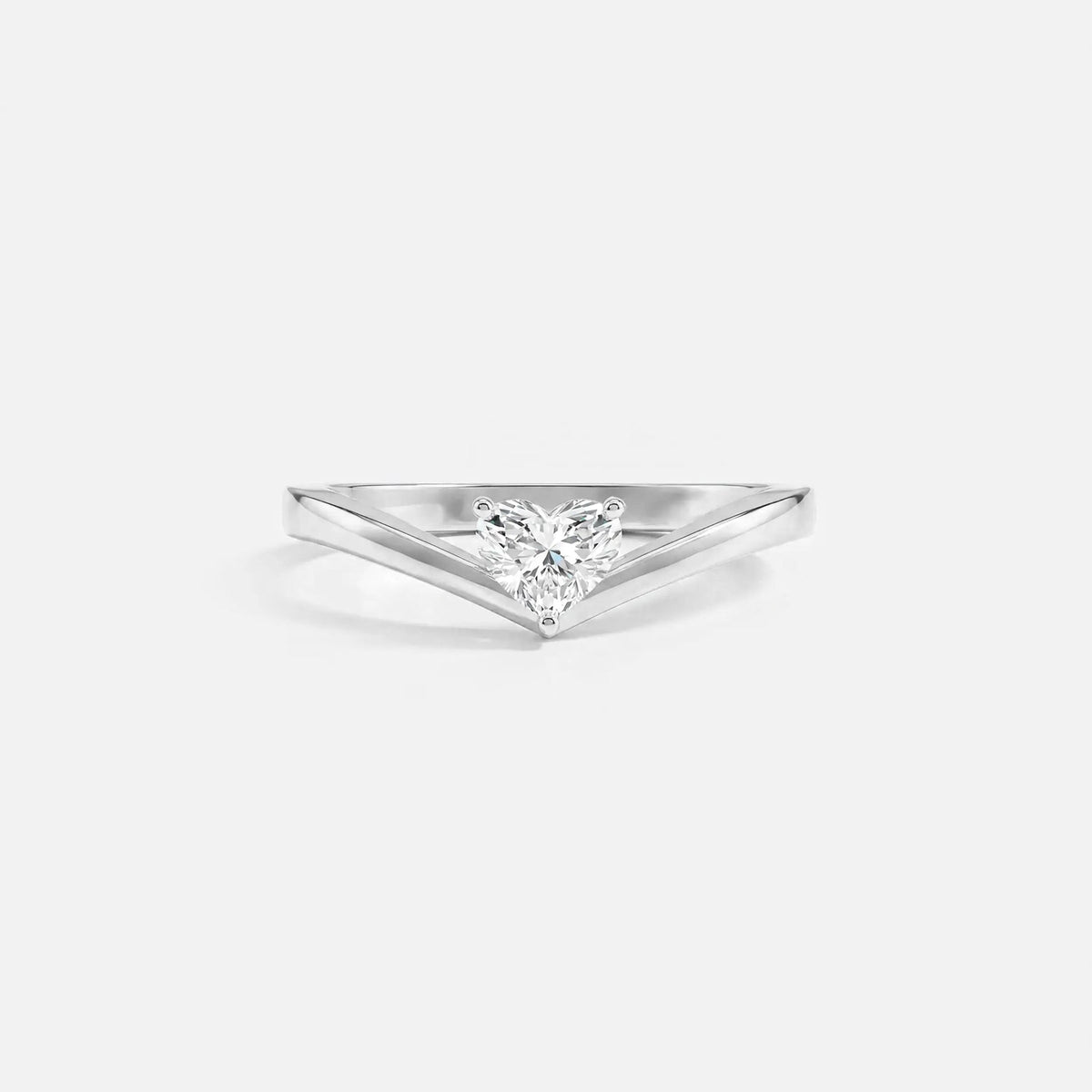 V liner Solitaire Heart Vanki Diamond Ring