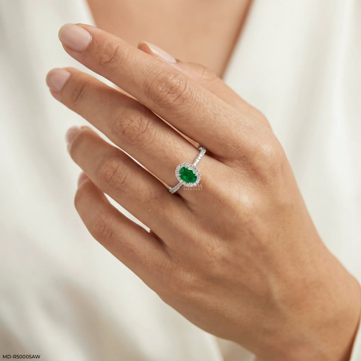 Majestic Oval Emerald Diamond Ring