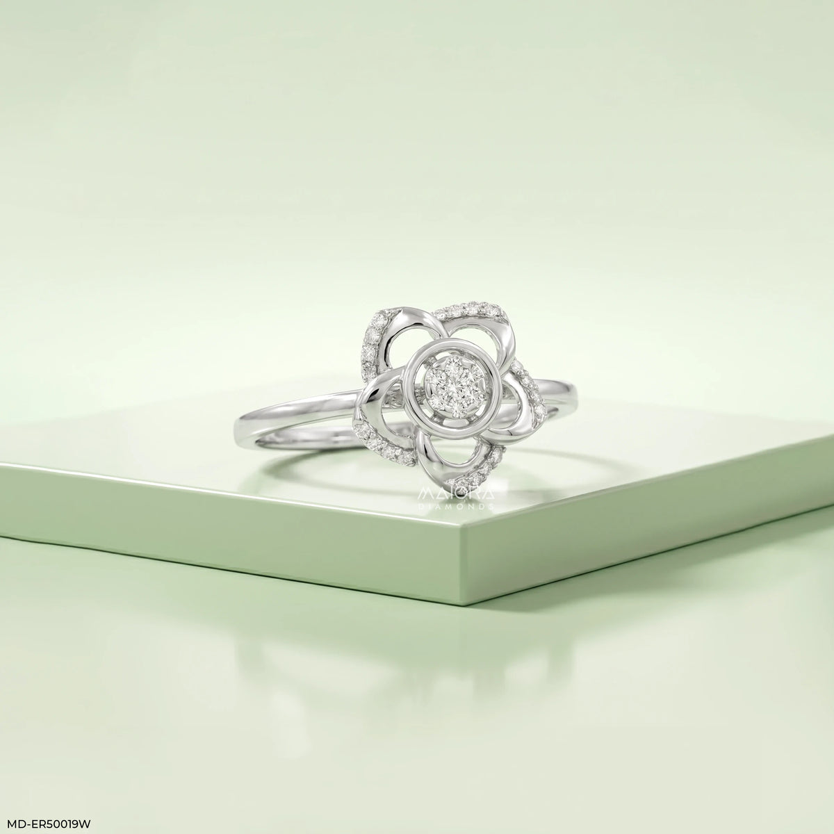 Botnical Bloom Diamond Ring