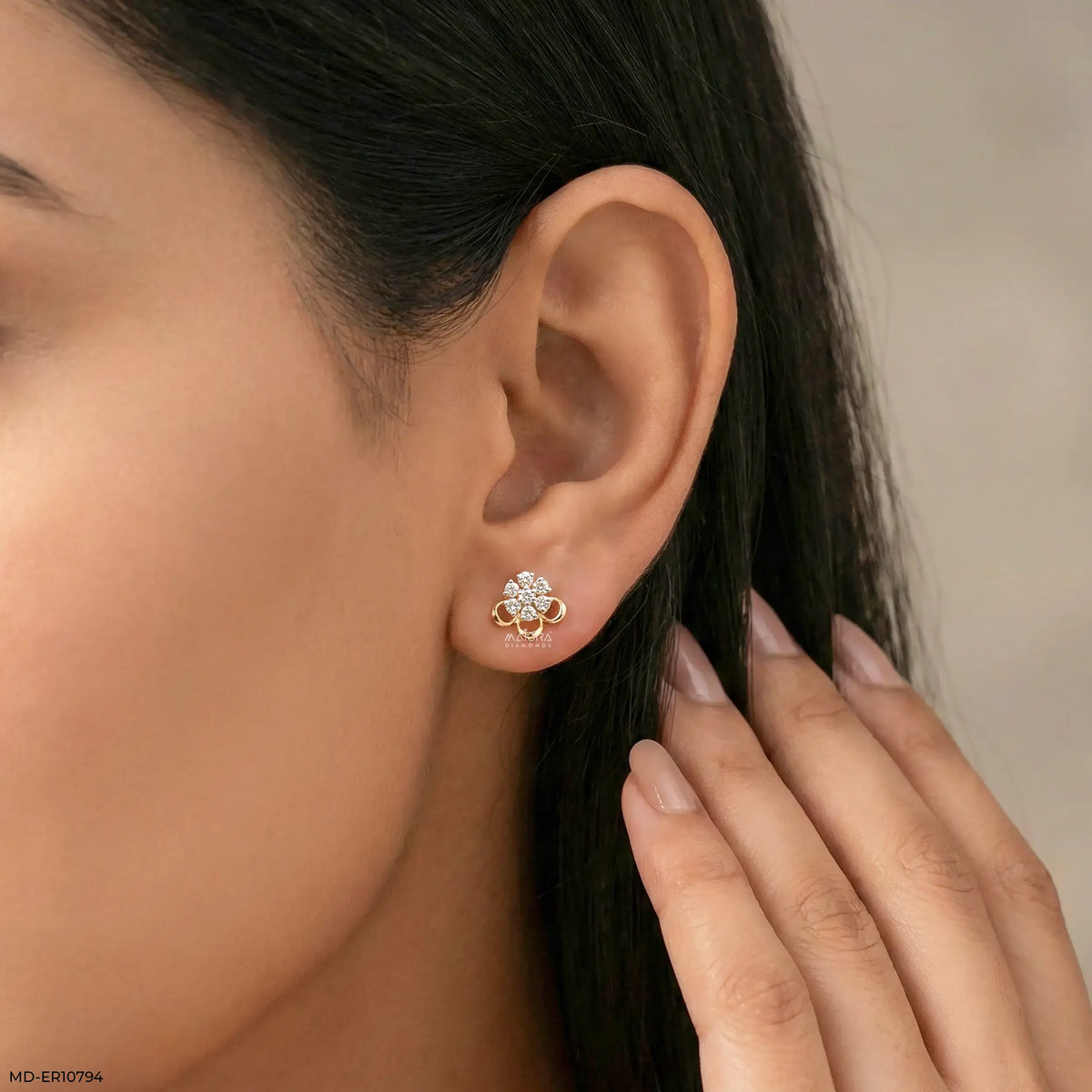 Petal Panel Dimond Studs Earrings
