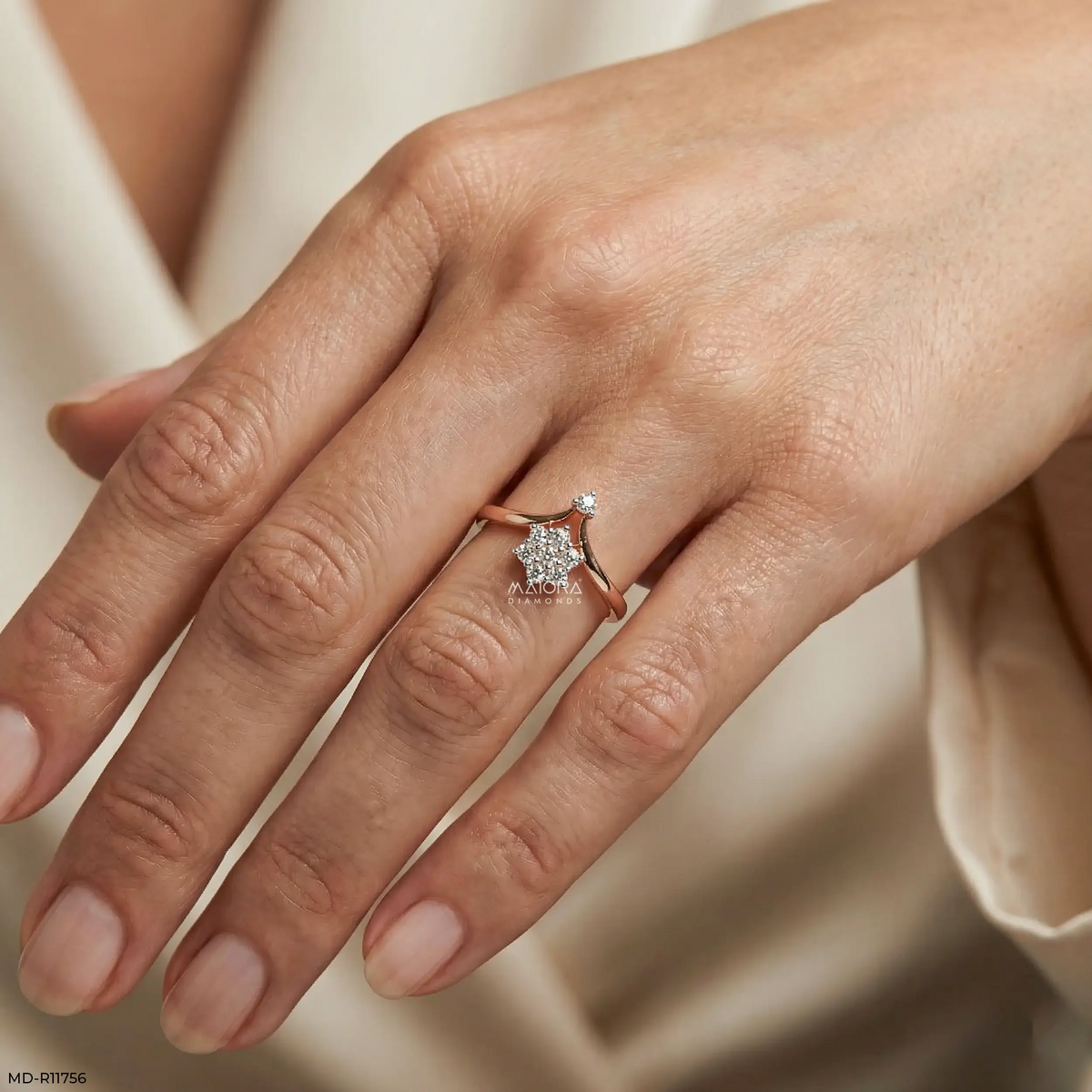 Shining V Flora Vanki Diamond Ring
